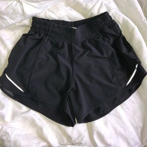 lululemon hotty hot shorts